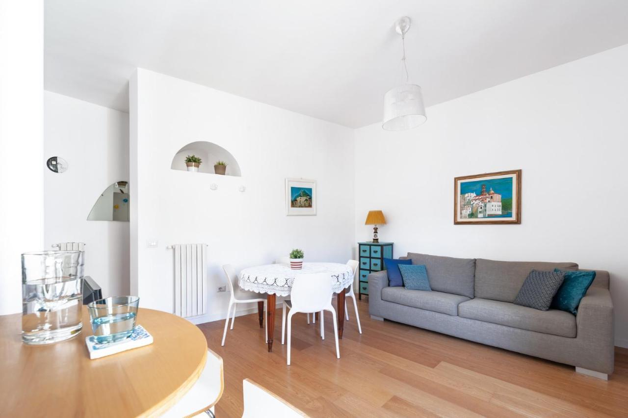 Casa Flo Con Terrazza E Ascensore Салерно Экстерьер фото